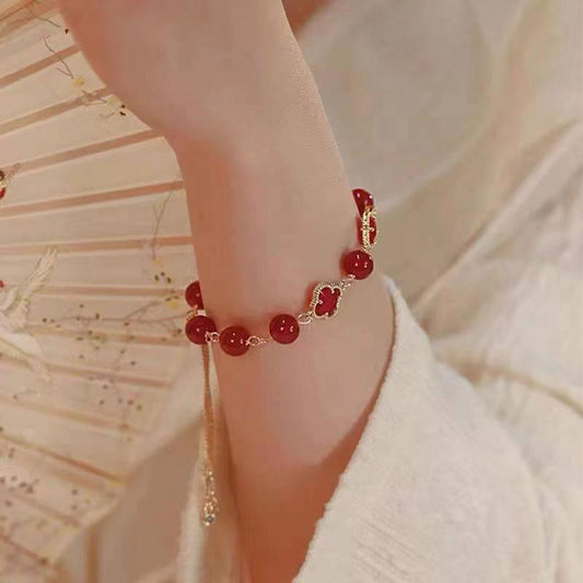 Elegant Stylish Four Leaf Clover Bracelet
