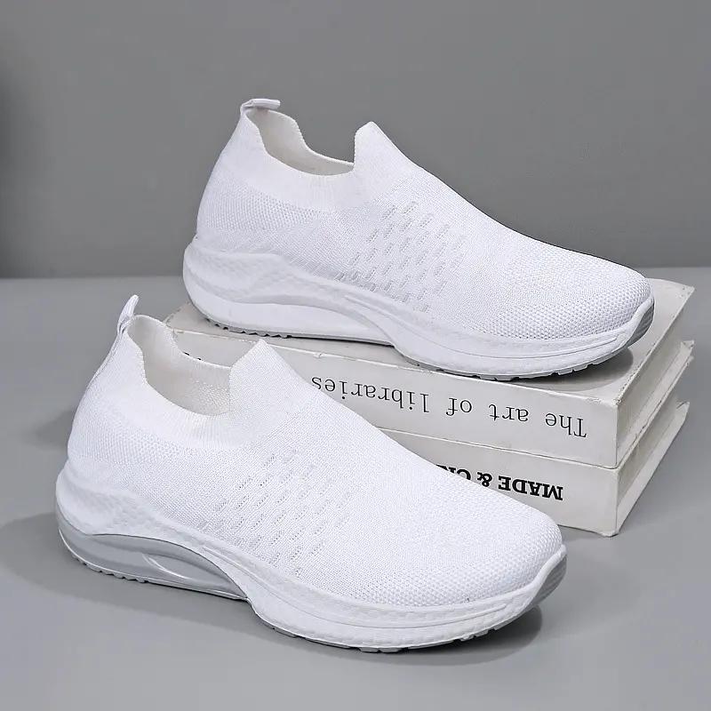 new soft sole sports shoes