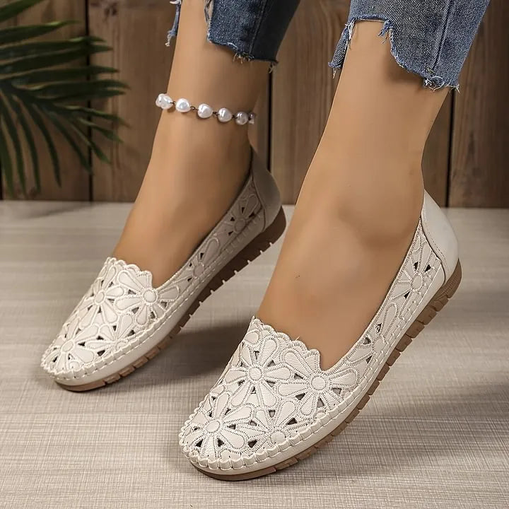 π Women's Comfortable Lightweight Fashion Cut-Out Casual Shoes π