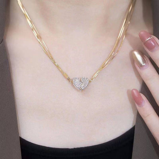Women’s Magnetic Heart Pendant Clavicle Necklace