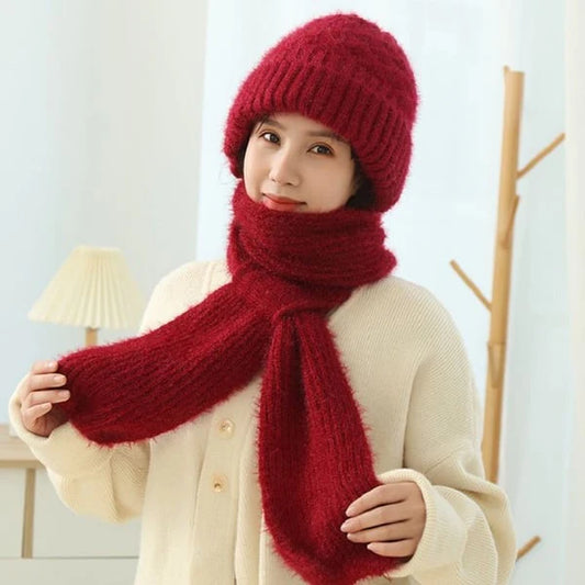Womenâs Windproof Fleece-Lined Hat and Scarf with Ear Protection