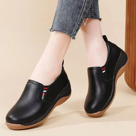 Women’s Fashion Thick Soles Leather-Look Shoes