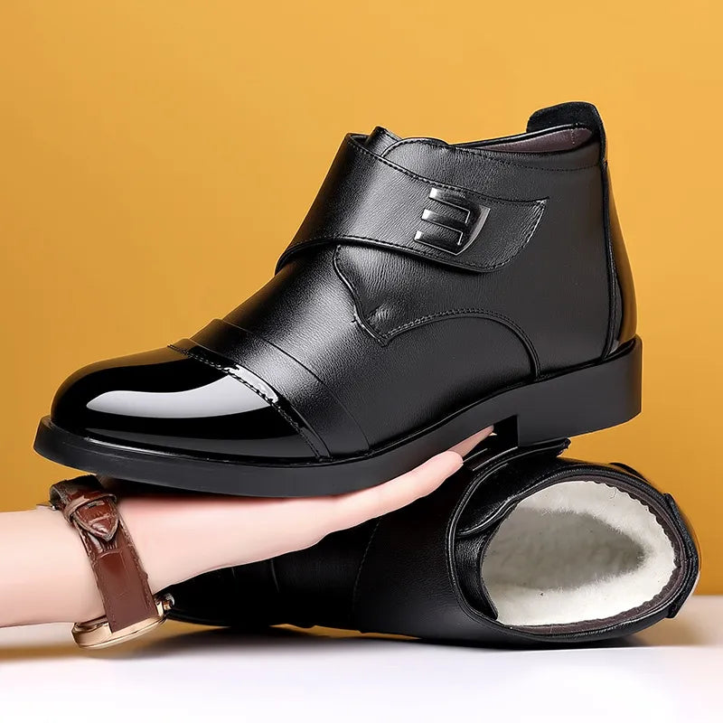 Men’s Plush Leather-Look Boots