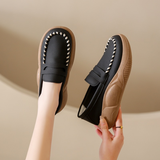Women’s Classic Moccasin
