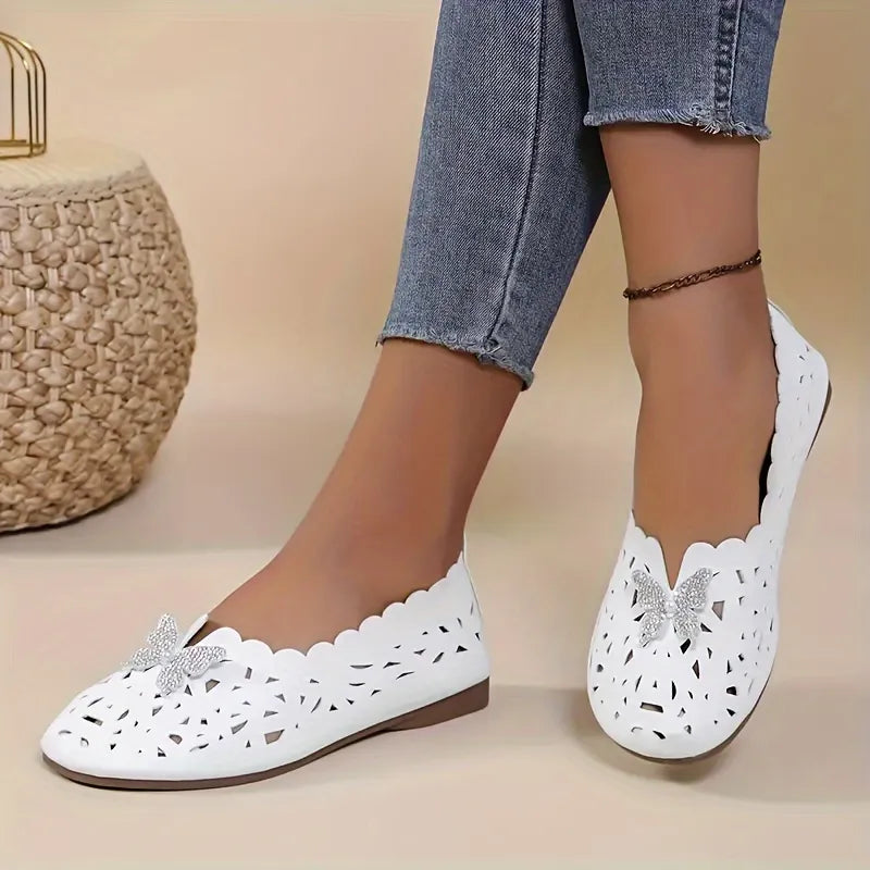 Ladies’ Supportive All-Season Leather Flats