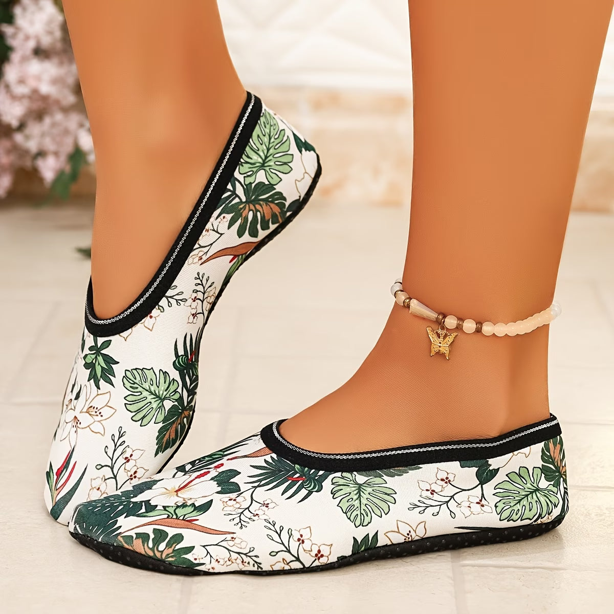 Women's Hibiscus Print Slip On Shoes