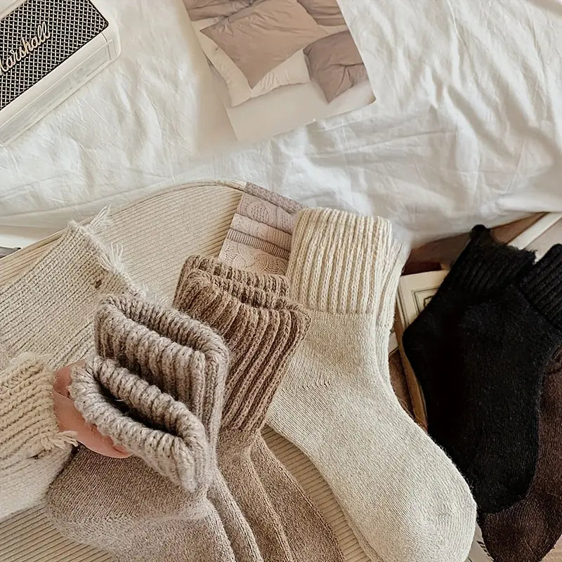 Pack Women’s Winter Thermal Crew Socks
