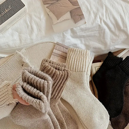 Pack Women’s Winter Thermal Crew Socks