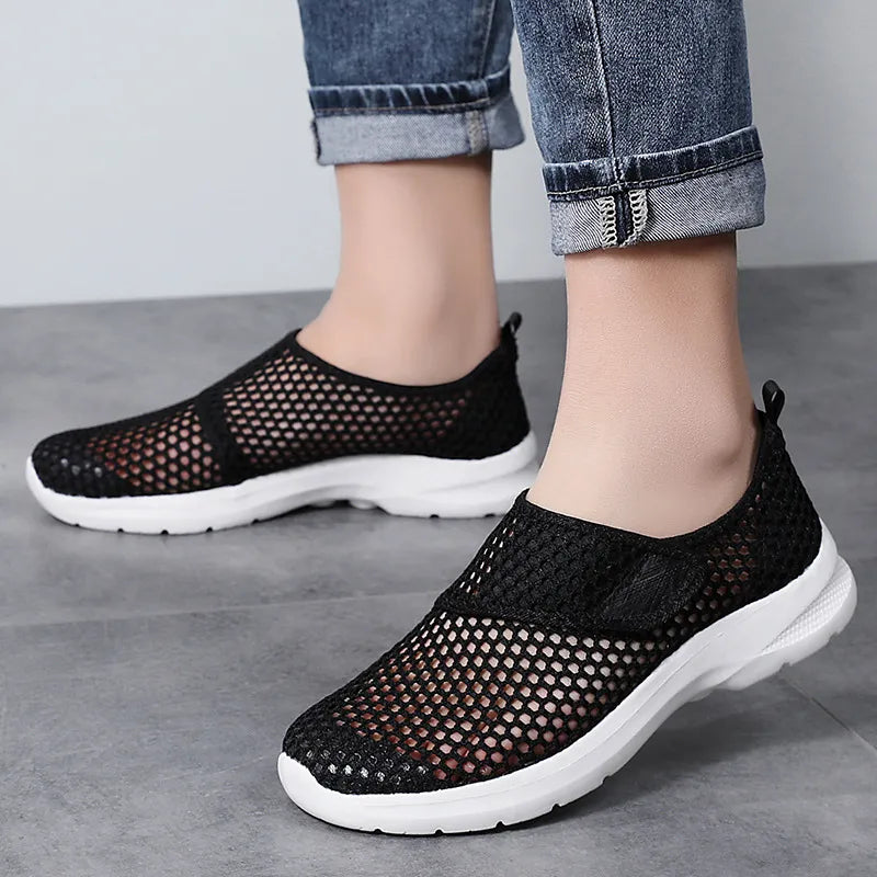 Women’s Aerova Adjustable Comfort Knit Trainers