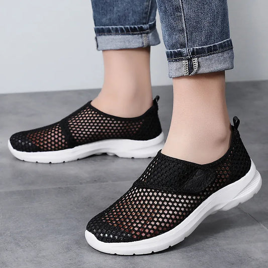 Women’s Aerova Adjustable Comfort Knit Trainers