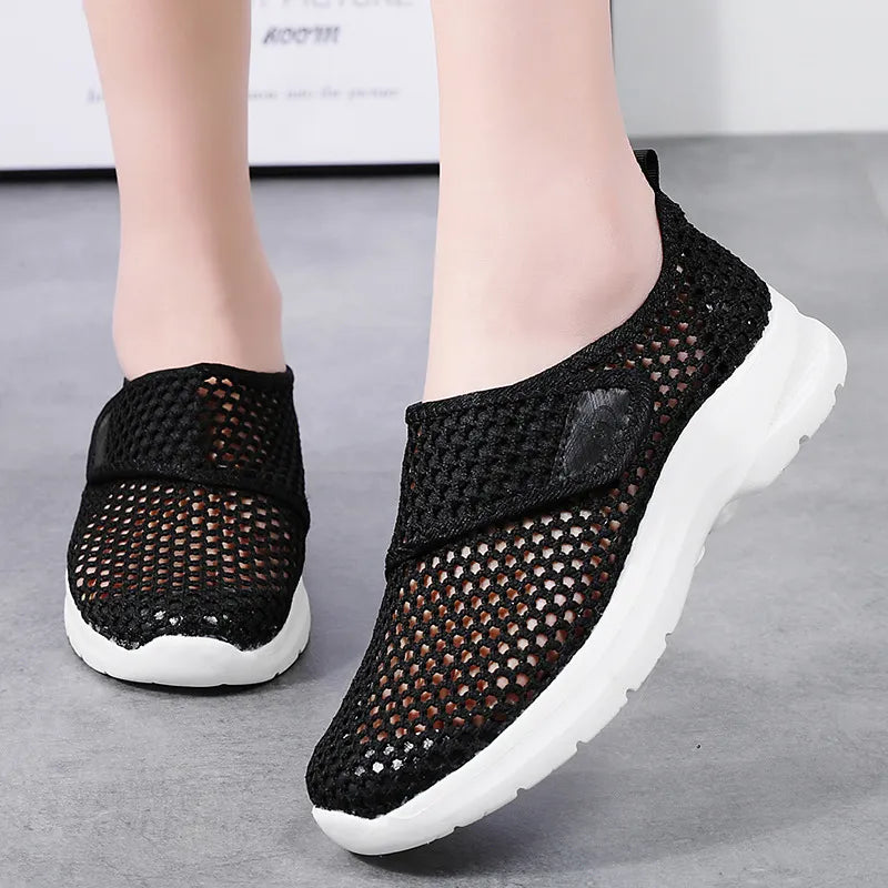 Women’s Aerova Adjustable Comfort Knit Trainers