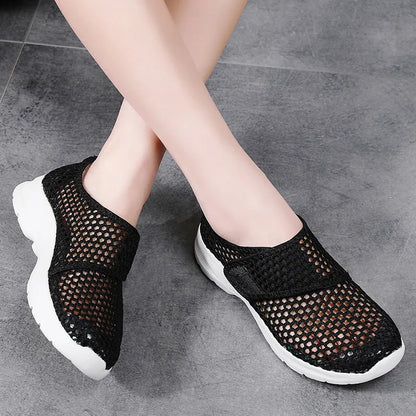 Women’s Aerova Adjustable Comfort Knit Trainers