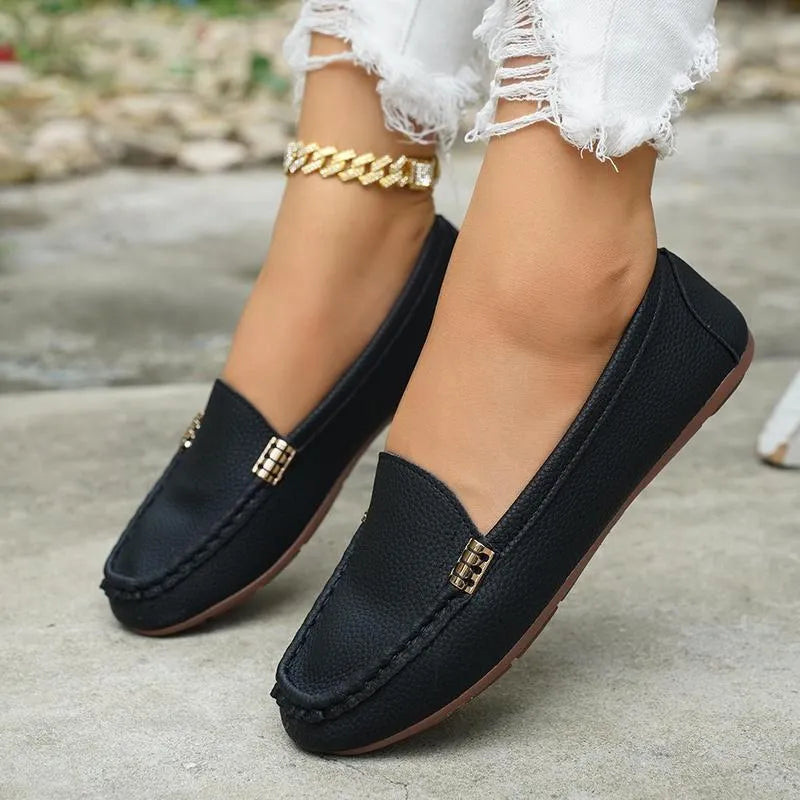 Women’s Metallic Chain Trim Comfort Loafer Flats