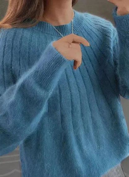Round Neck Sweater with Fluffy Collar