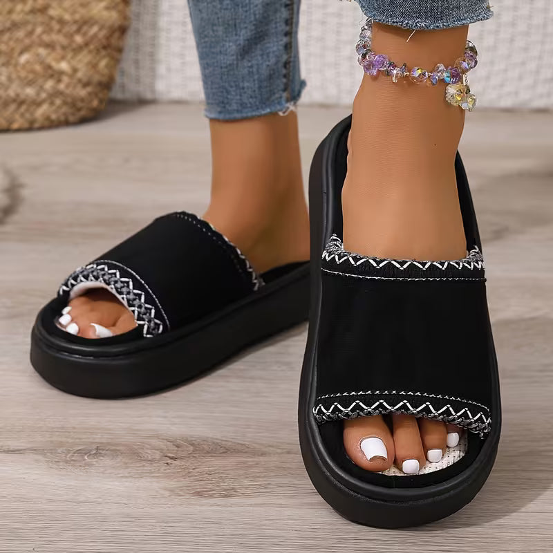 Women’s Contrast Stitch Platform Slides