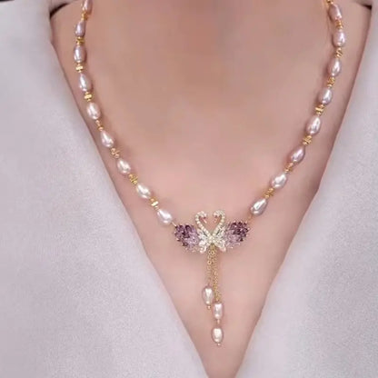 Women’s Freshwater Pearl Swan Pendant Necklace