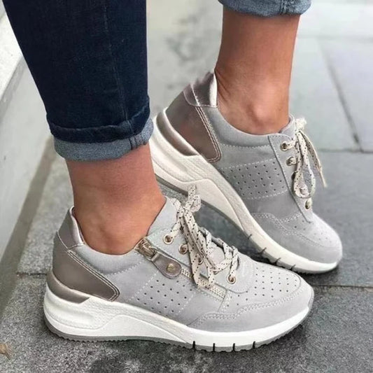 Mira Comfort Sneakers