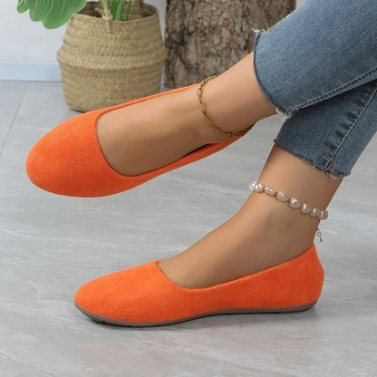 Minimalist Slip-On Flats – Lightweight & Comfortable