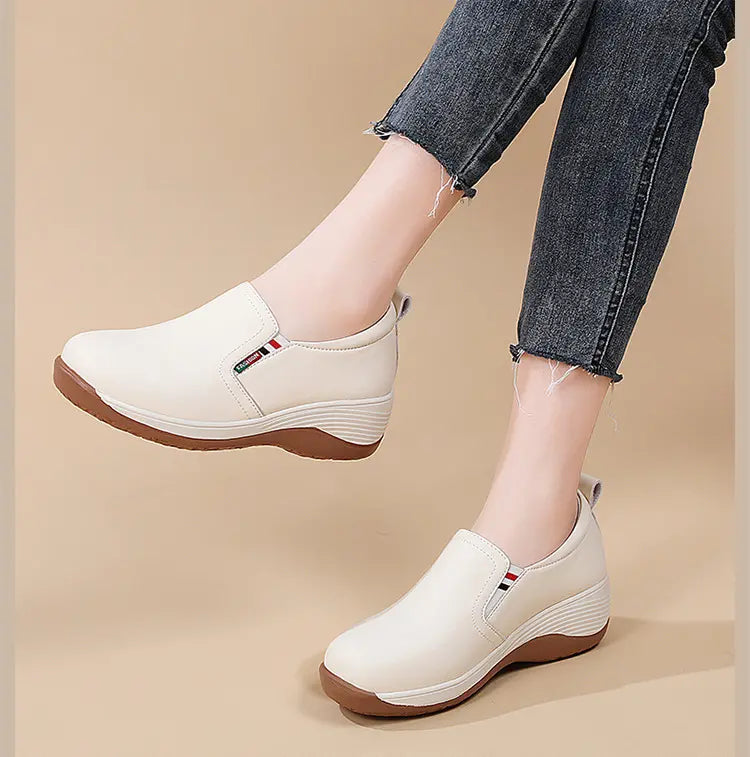 Women’s Fashion Thick Soles Leather-Look Shoes