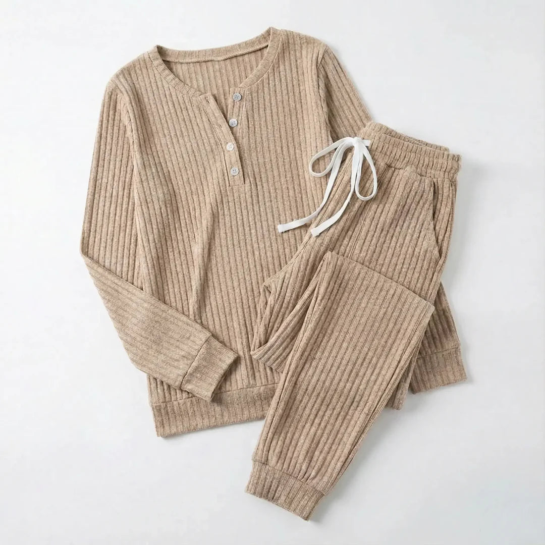 Women’s Soft-Knit Relaxed Comfort Loungewear Set