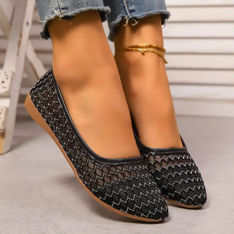 Women's Floral Ballet Flats - Pointed Toe Slip-On