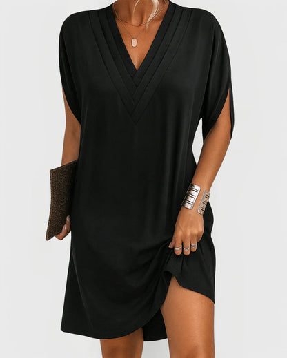 Elegant Flattering Dress – V-Neck Relaxed Fit