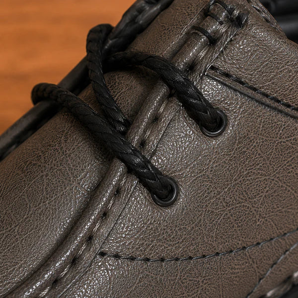 Men’s Textured Moc-Toe Casual Shoes