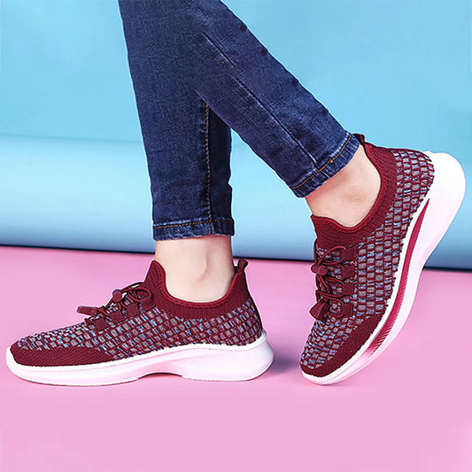 2024 New Summer Soft Sole Non-slip Mesh Breathable Sports Shoes
