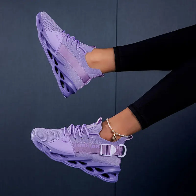 Running Trainers with Breathable Platform