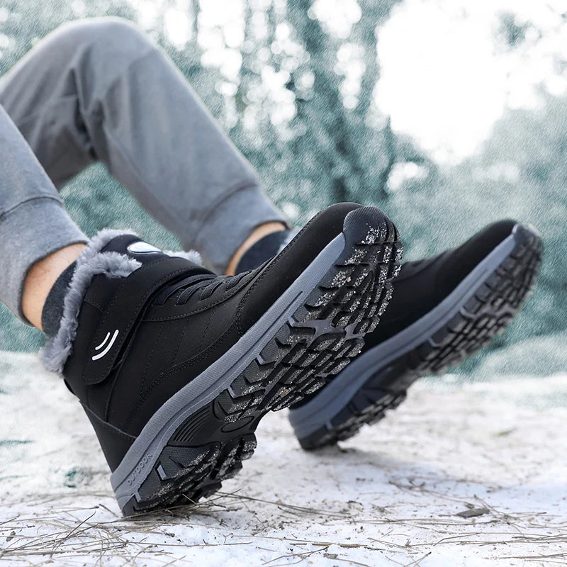Men’s Wide-Fit Waterproof Fleece-Lined Winter Boots