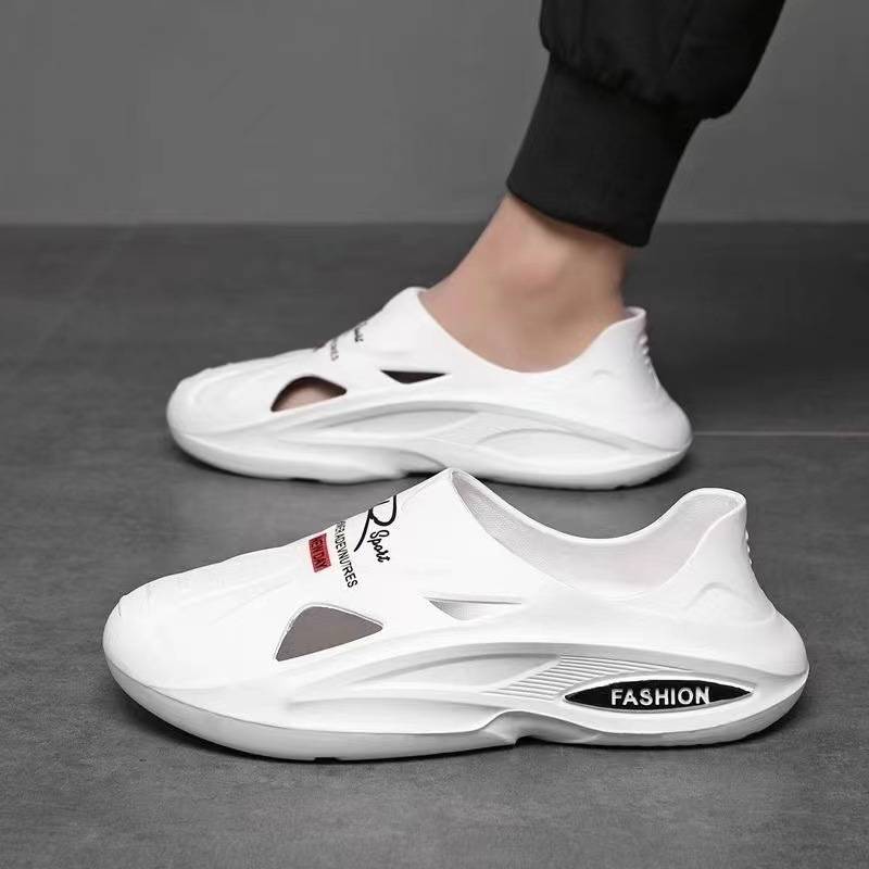 Men’s Vent-Cut Cushioned Slip-On Clog Sandals