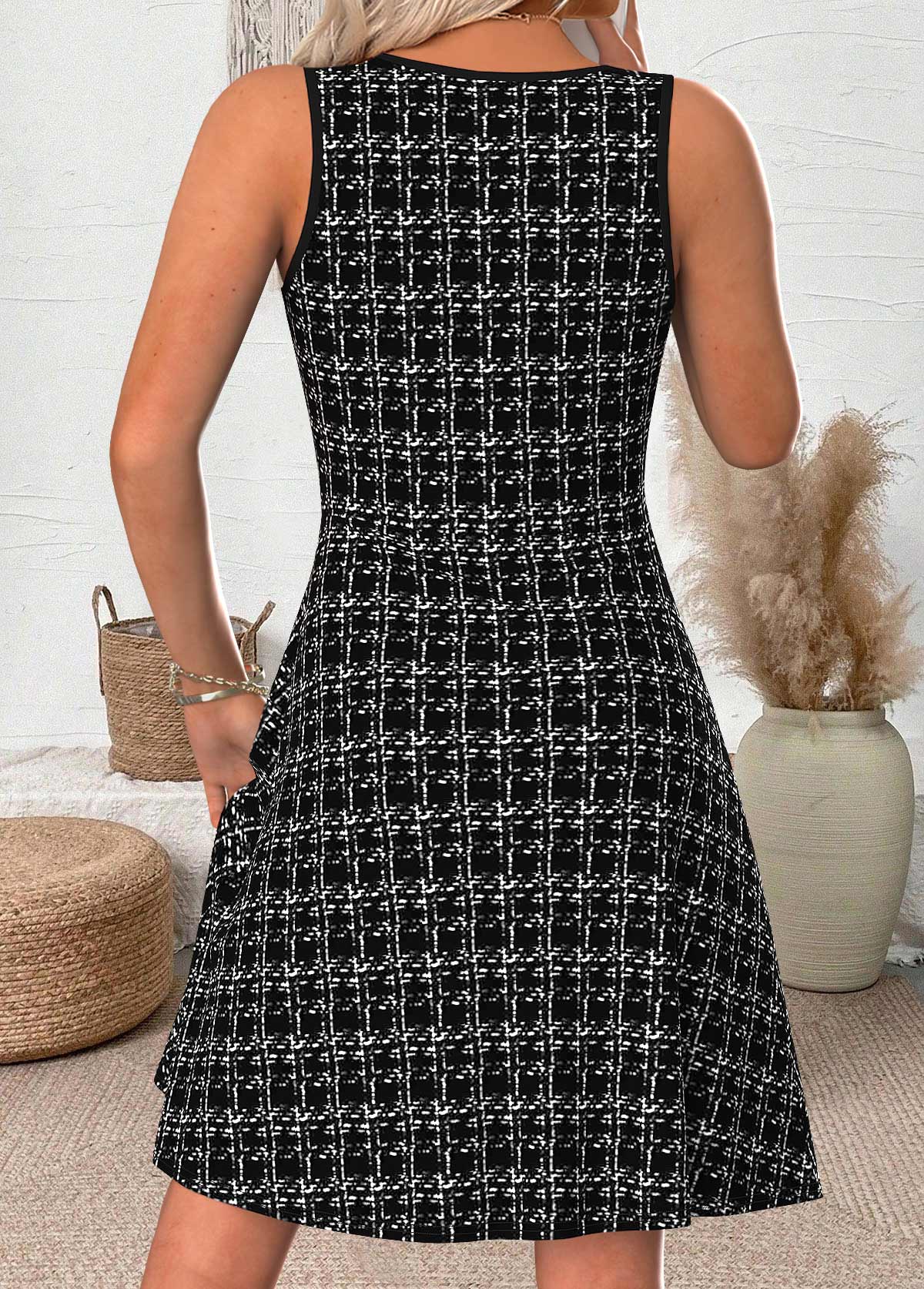 Women's Sleeveless Patterned Swing Dress