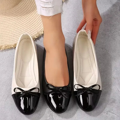 Women’s Classic Leather-Look Ballet Flats with Supportive Sole