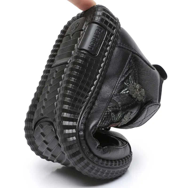 Women’s Winter Fleece-Lined Leather-Look Comfort Shoes