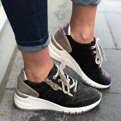 Mira Comfort Sneakers