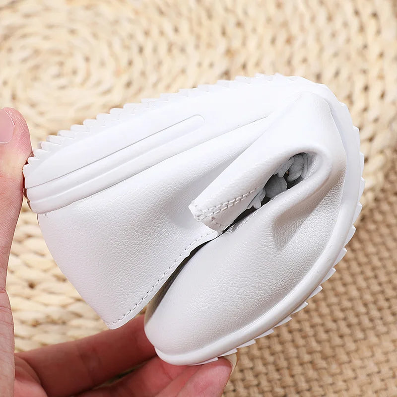 Black and White Small Leather-Look Versatile Sports Shoes with Soft Sole
