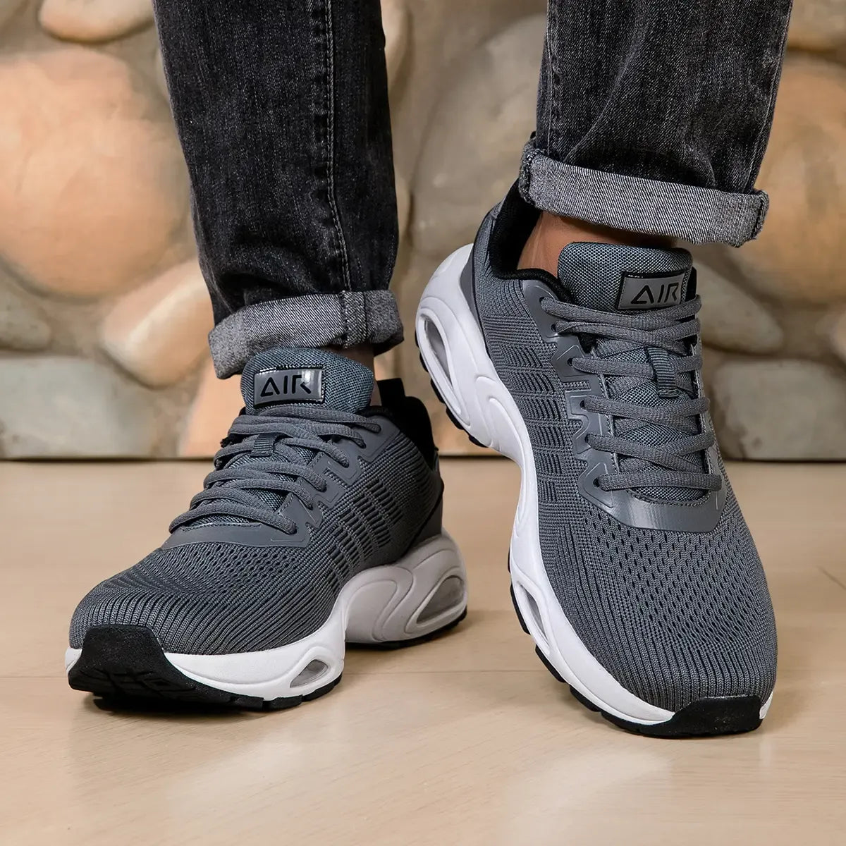 Men’s Mesh Lace-Up Trainers