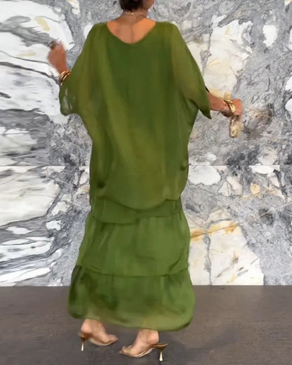 Women’s Artistic Loose-Fit Shirred Maxi Dress