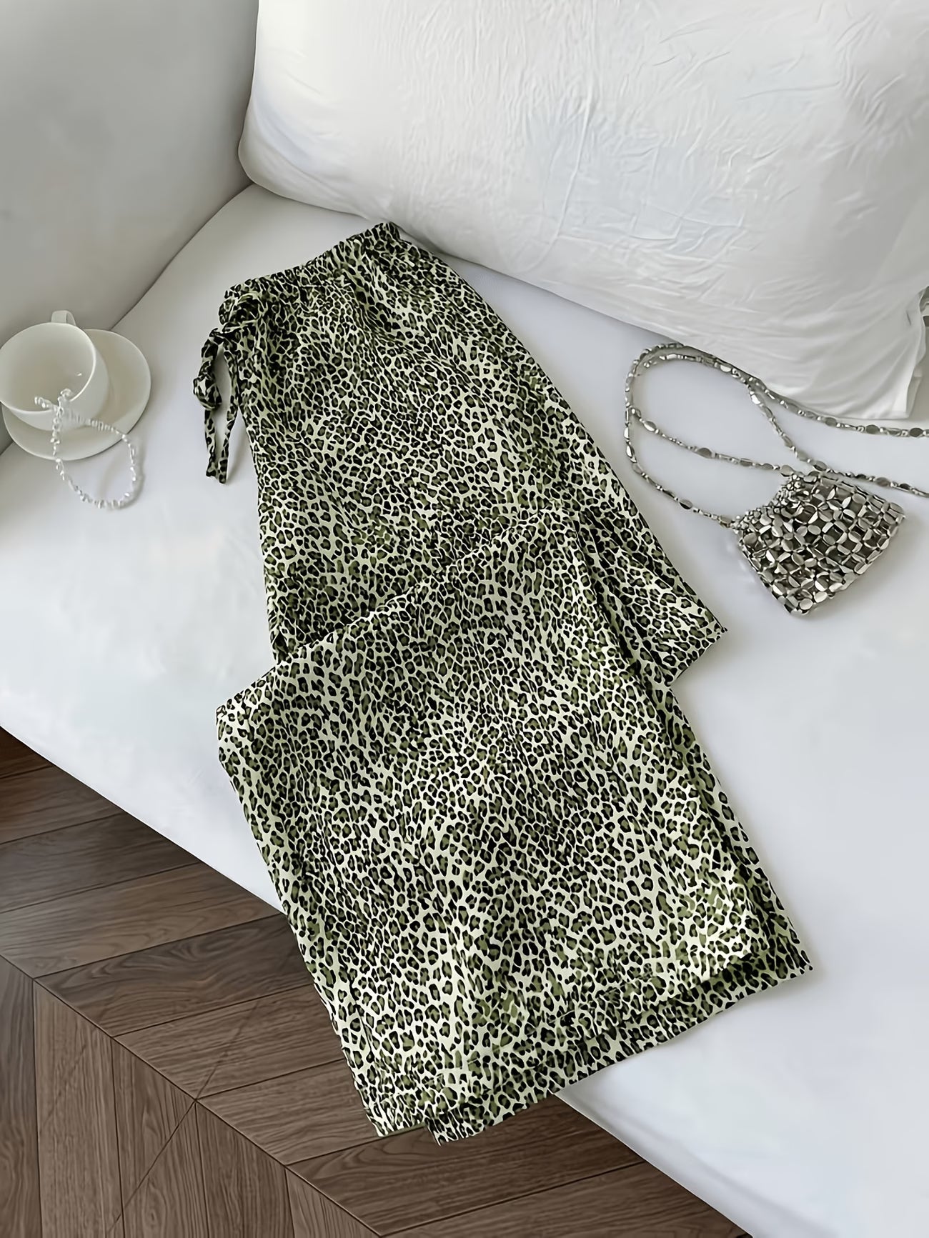 Women's High-Waisted Leopard Print Wide-Leg Trousers