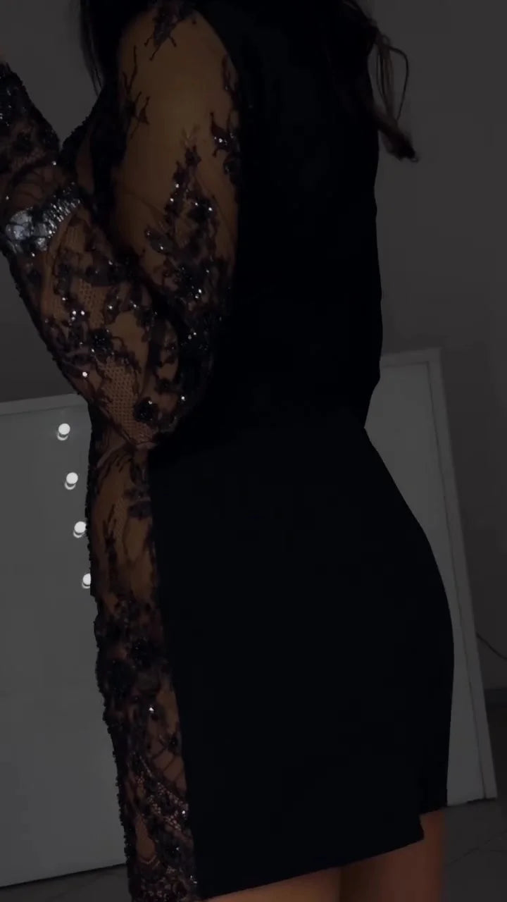 Women’s Lace-Trim Short-Sleeve Bodycon Mini Dress