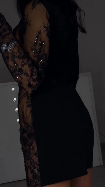 Women’s Lace-Trim Short-Sleeve Bodycon Mini Dress