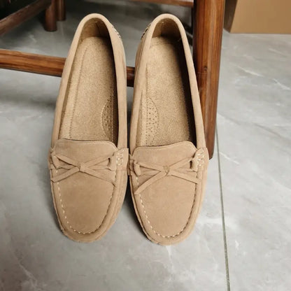 Round Toe Slip-On Shoes – Soft Sole Casual Footwear for Everyday Comfort