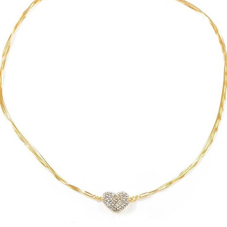 Women’s Magnetic Heart Pendant Clavicle Necklace