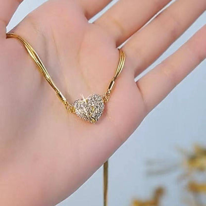 Women’s Magnetic Heart Pendant Clavicle Necklace