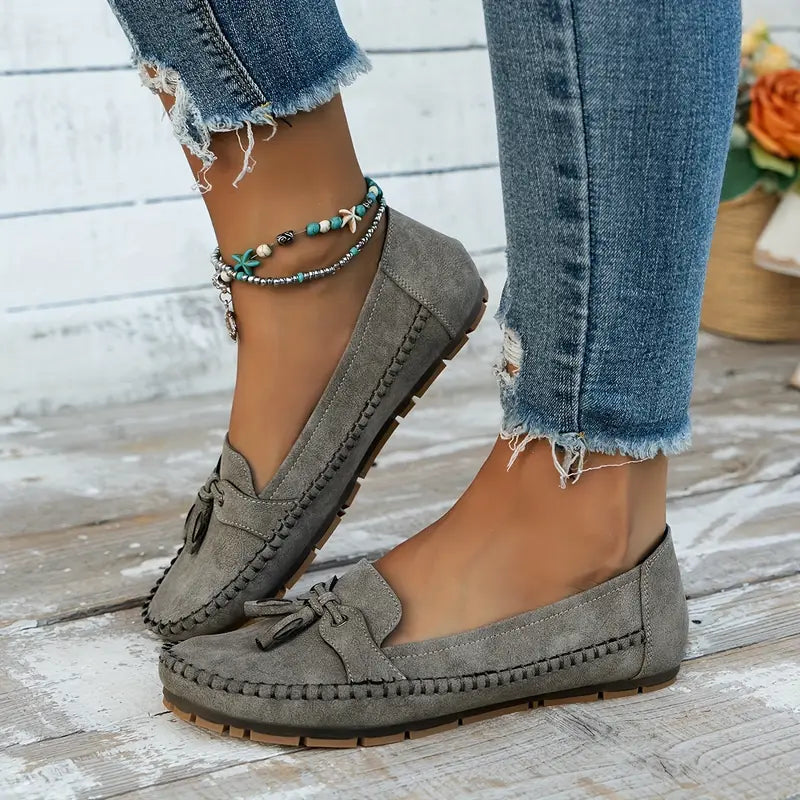 Women's Vintage-Style Soft Comfort Loafers with Bow Embellishment