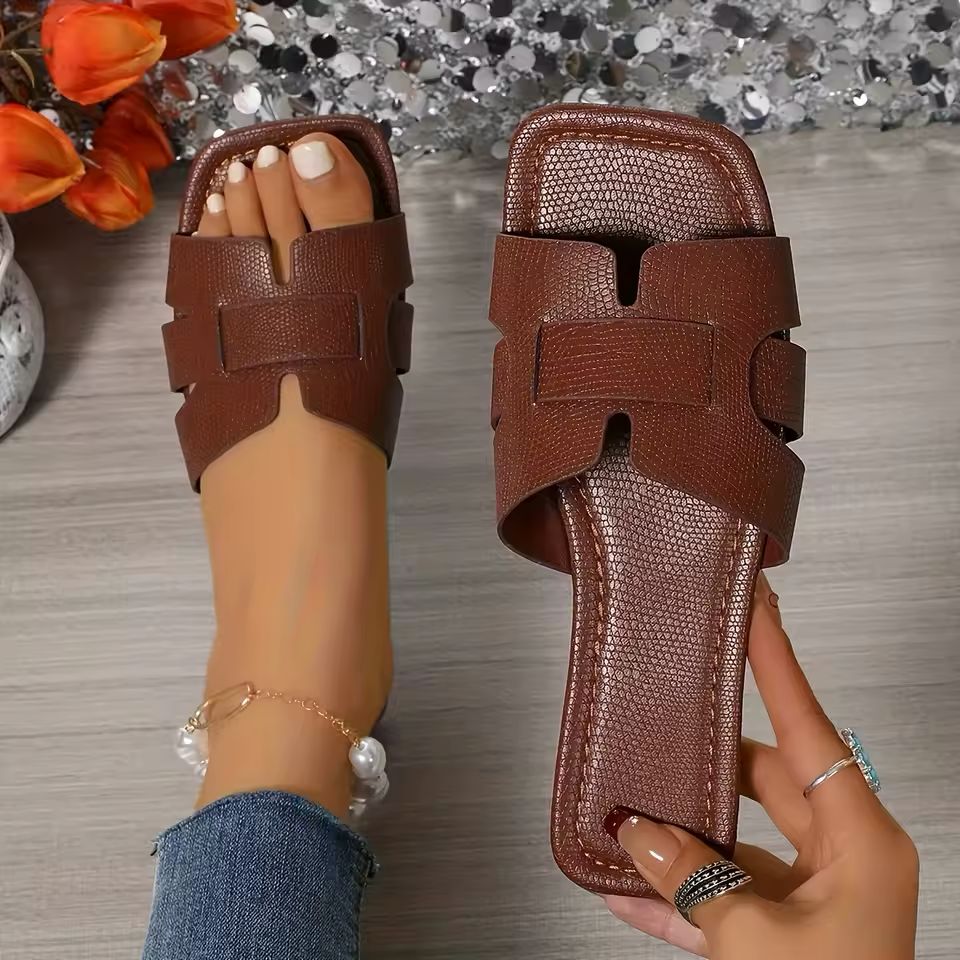Women's Summer Slide Sandals – Beachy Flip Flops & Casual Flats