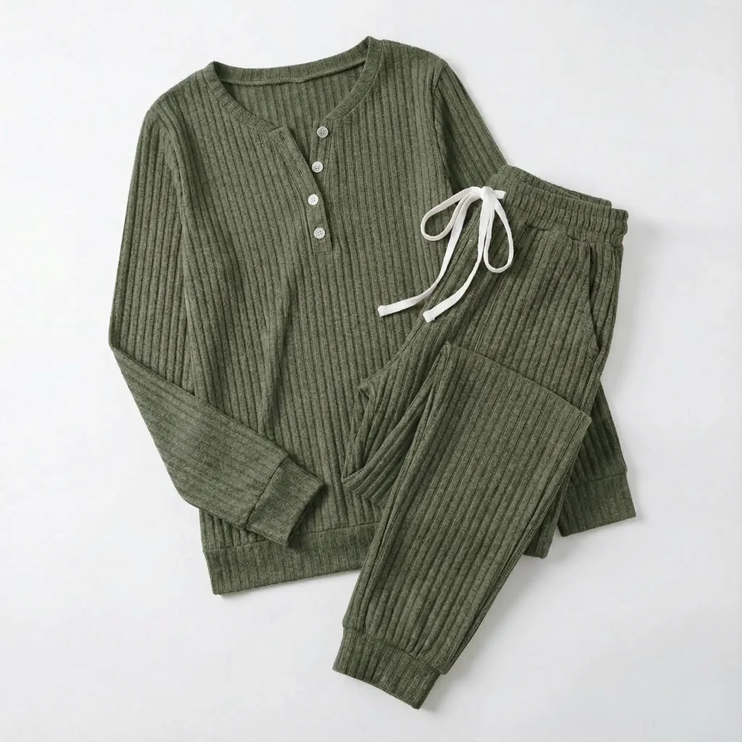 Women’s Soft-Knit Relaxed Comfort Loungewear Set