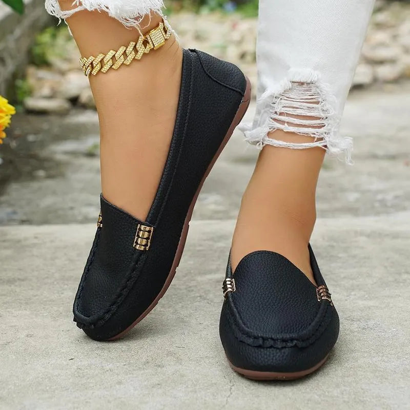 Women’s Metallic Chain Trim Comfort Loafer Flats