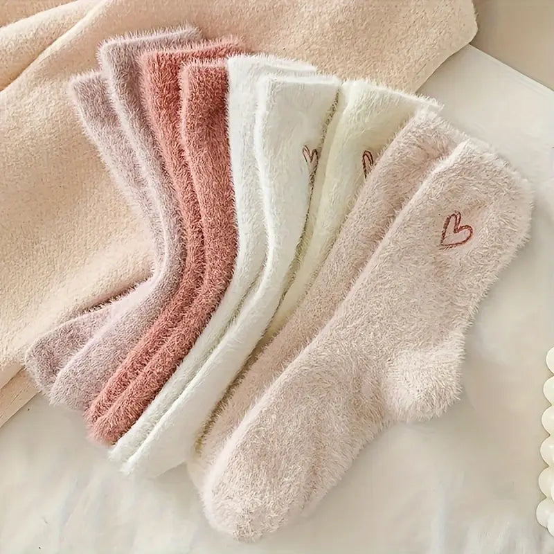 Cozy Heart-Embroidered Socks – 5 Pairs Pack