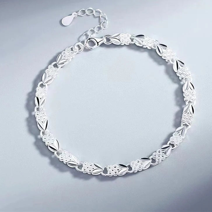 Women’s Elegant Silver Bracelet